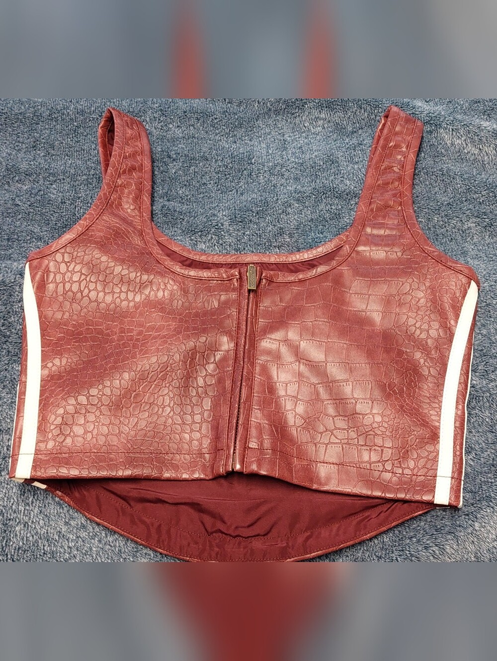 adidas Burgundy Croc-Texture Zip Pouch with Gold Logo . Pleather Corset . - Picture 3 of 12